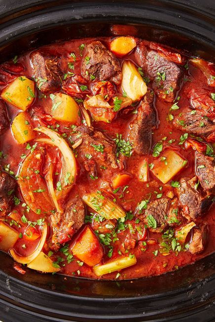 slowcooker red wine beef stew