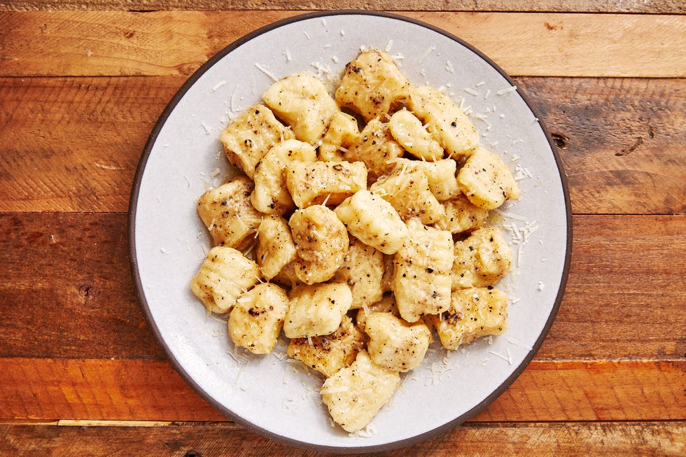 cacio e pepe gnocchi