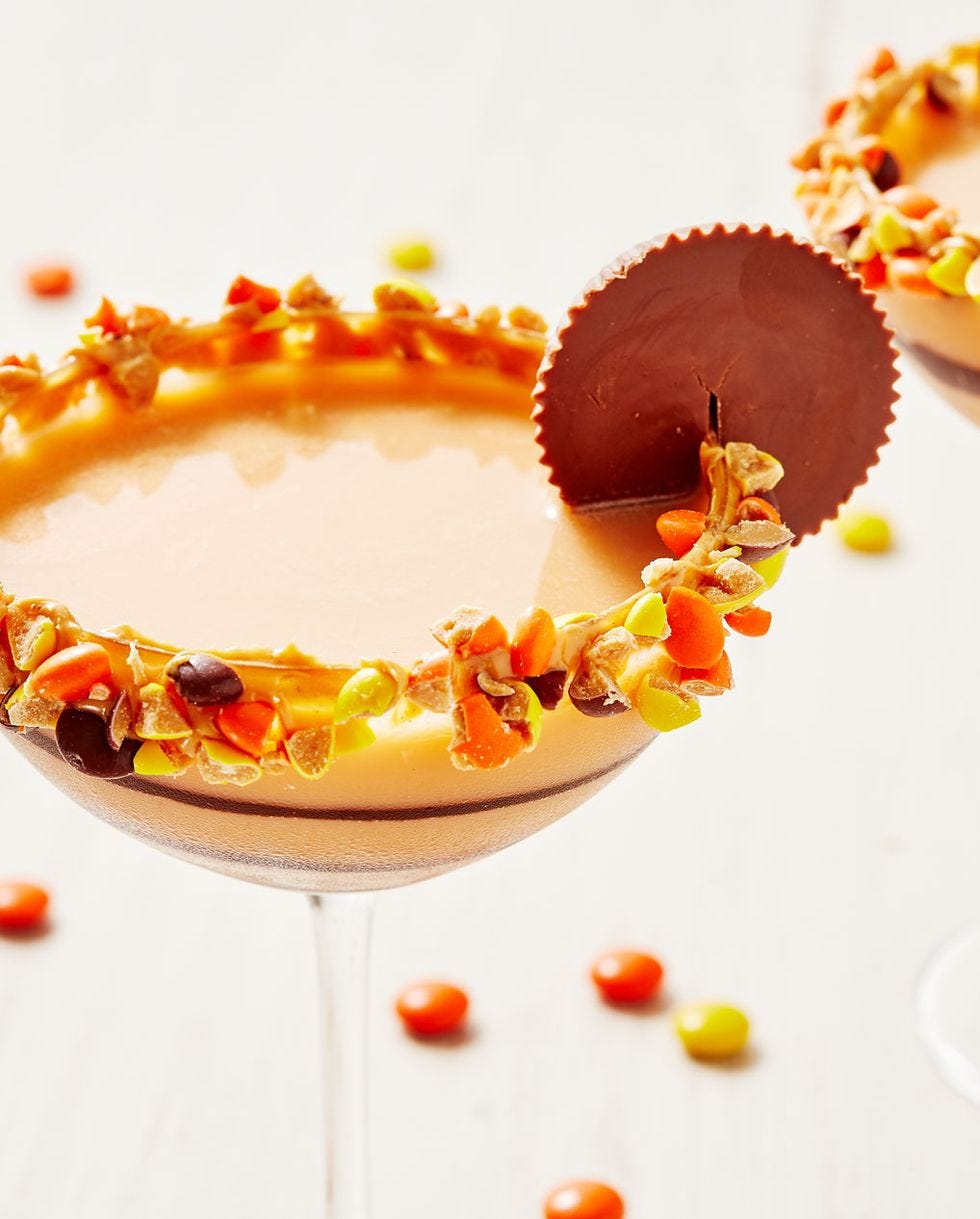 Peanut Butter Cup Martini - Shake Drink Repeat