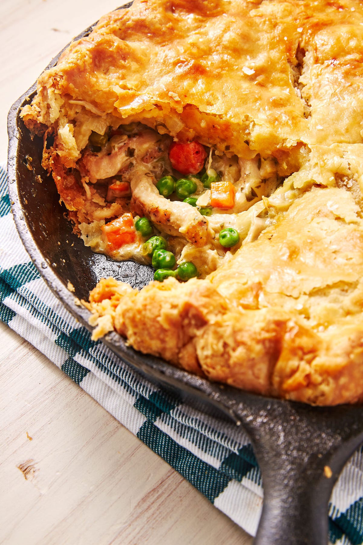 preview for Turkey Pot Pie Is A Thanksgiving Leftover Allstar