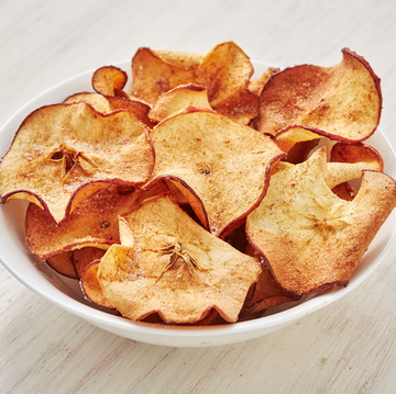 chips de manzana hecho en freidora de aire