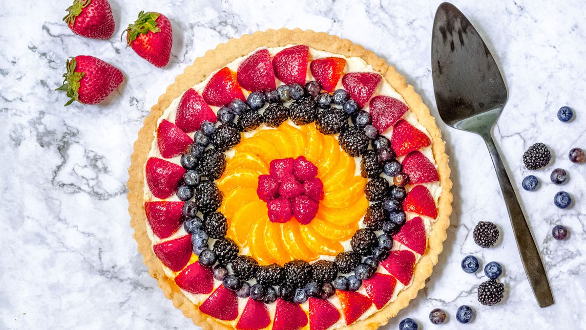 preview for This Fruit Tart Tastes As Good As It Looks