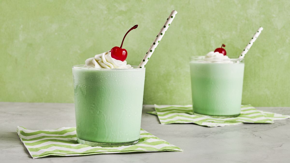 preview for Celebrate St. Patrick's Day With These Easy And Delicious Shamrock Shakes