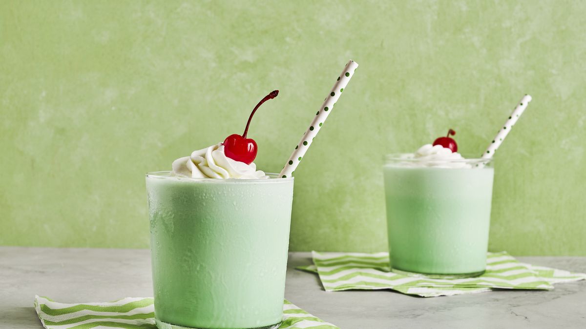 preview for Celebrate St. Patrick's Day With These Easy And Delicious Shamrock Shakes