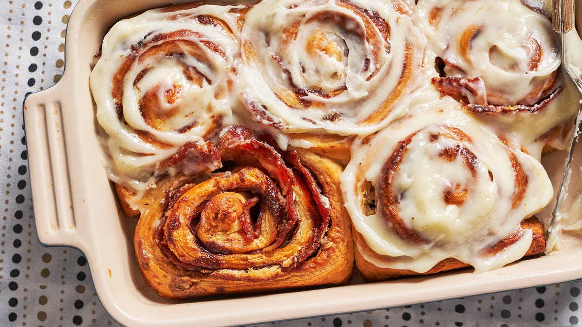 Video player poster image preview for These Maple Bacon Cinnamon Rolls Are The Ultimate Sweet & Savory Breakfast