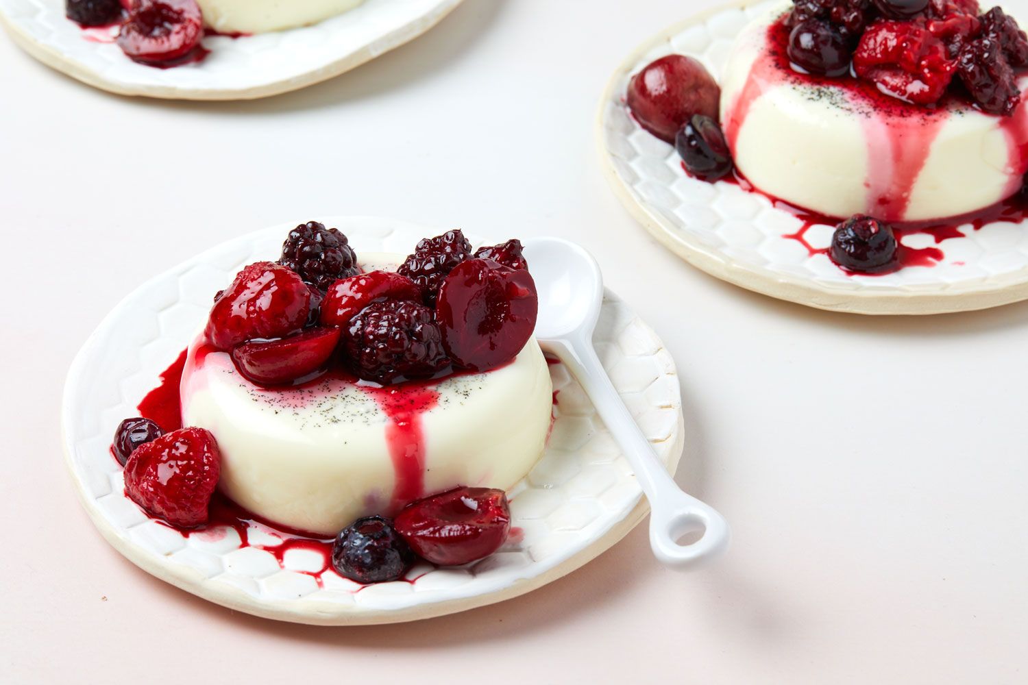 Best Panna Cotta Recipe - How To Make Panna Cotta