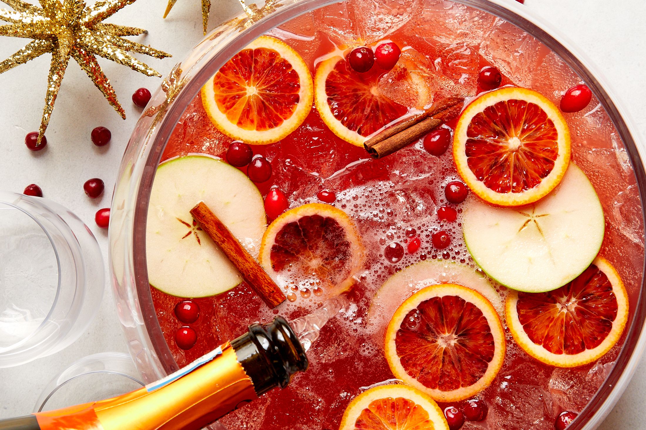 Best Christmas Punch Recipe - How To Make Christmas Punch