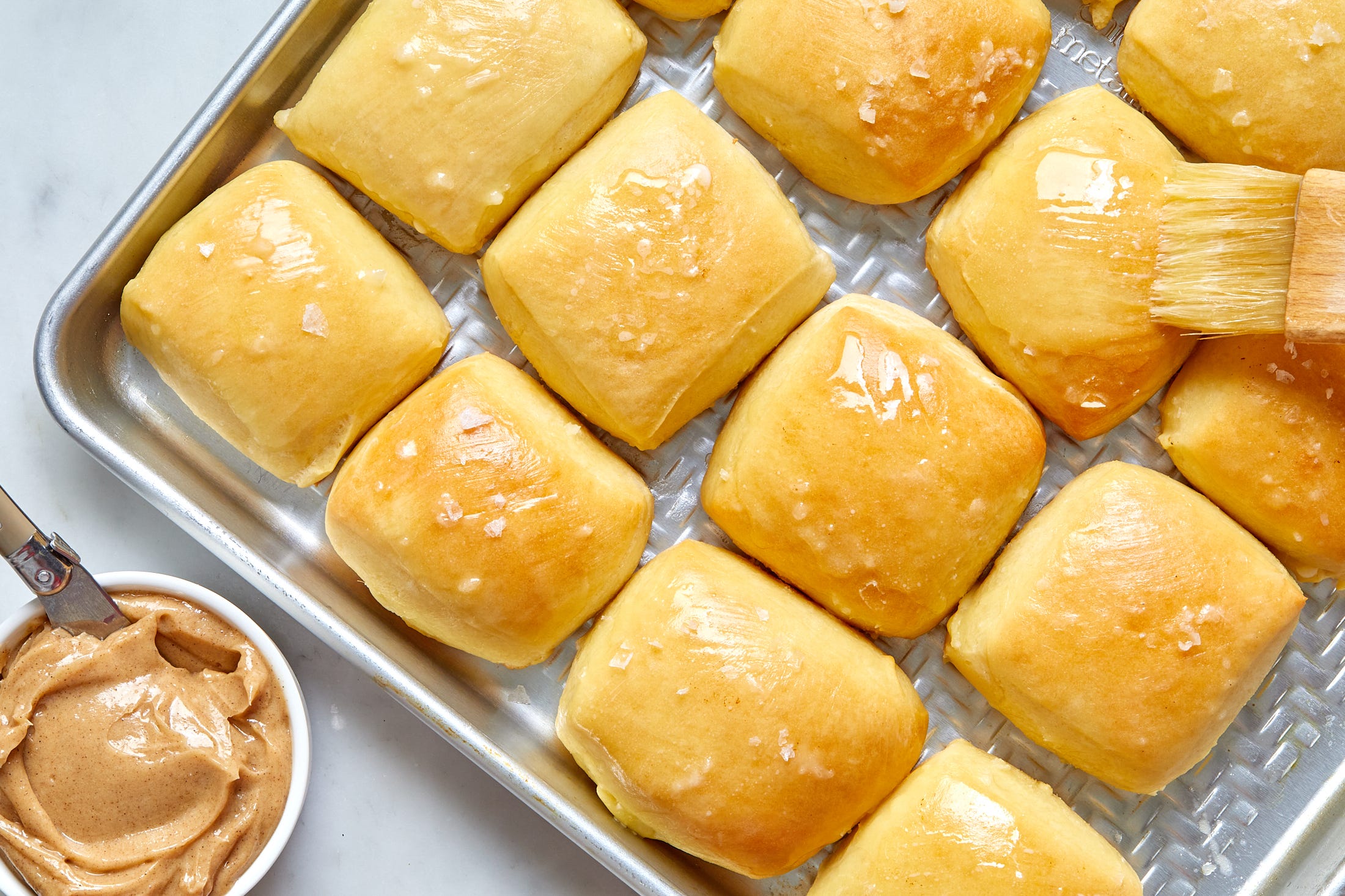 These Copycat Texas Roadhouse Rolls Might Beat The Real Thing