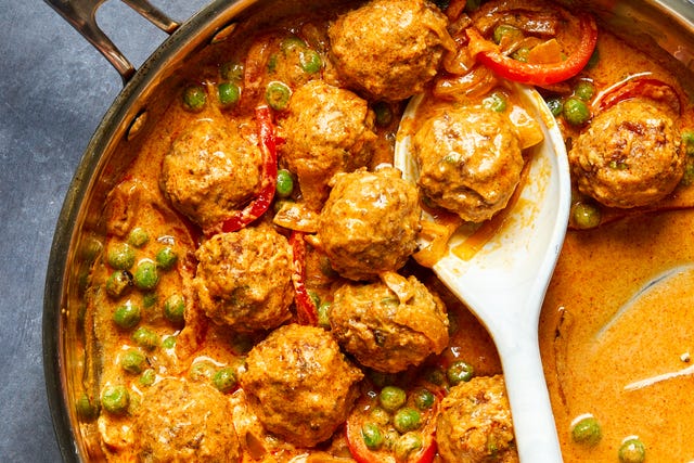 thai style red curry meatballs