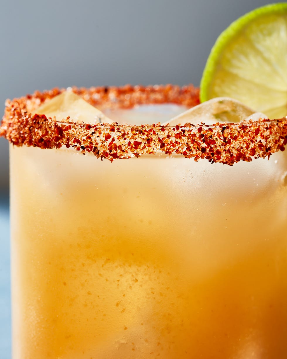 peach margaritas delish