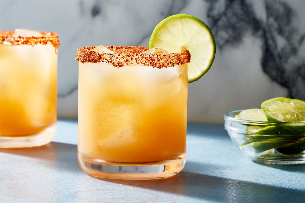 peach margaritas delish
