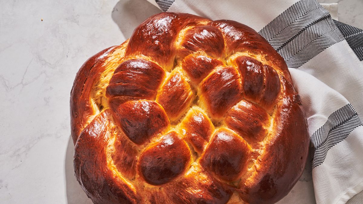Round Challah for Rosh Hashanah - West of the Loop