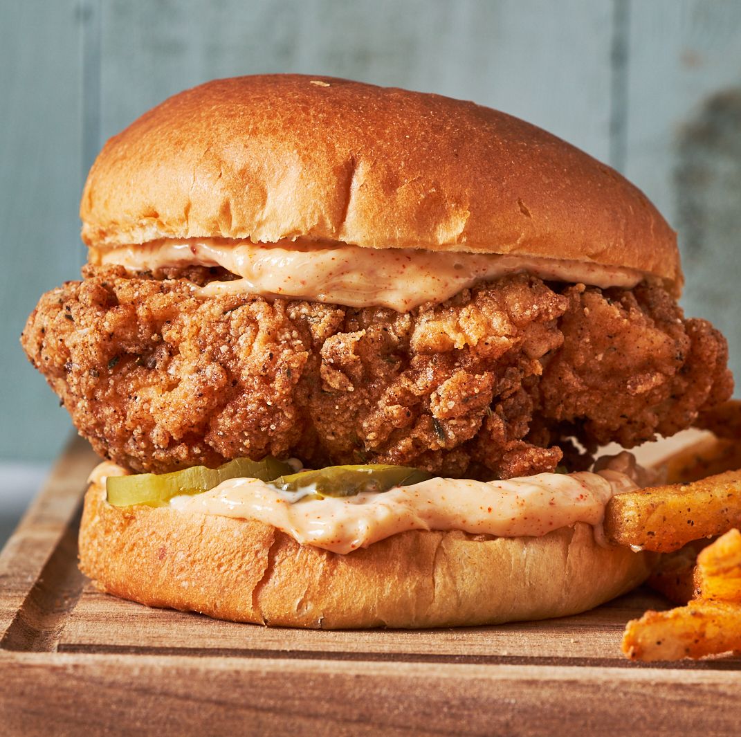 Best Popeyes Chicken Sandwich Recipe - How to Recreate Popeyes Chicken  Sandwich