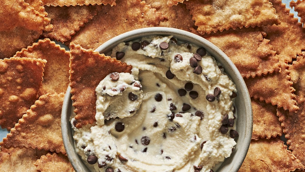 preview for Cannoli Chips & Dip Will Be Your Favorite Gluten-Free Dessert