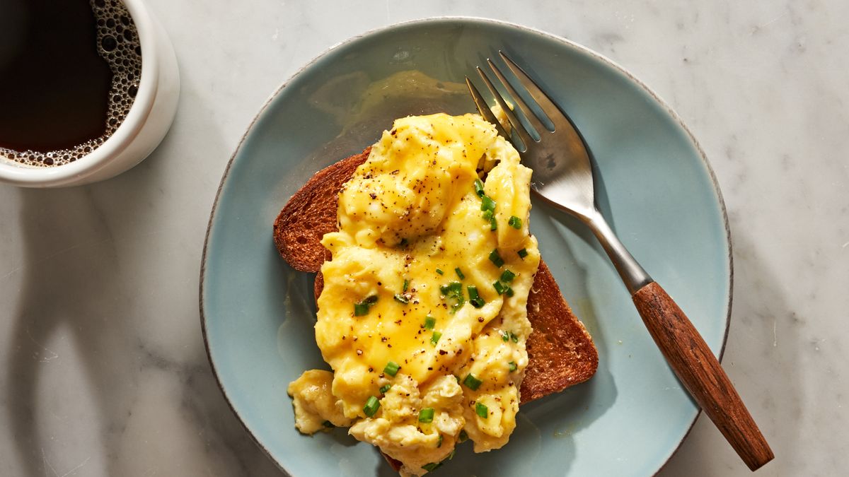 Best-Ever Creamy Scrambled Eggs - How To Make Creamy Scrambled Eggs