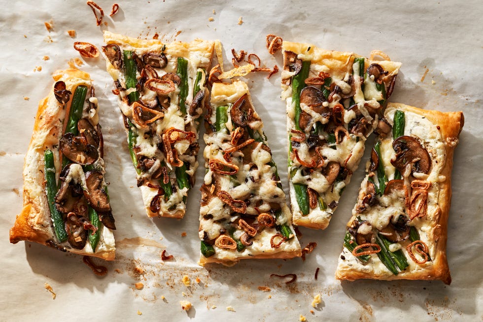 cheesy green bean and mushroom tart with crispy shallots