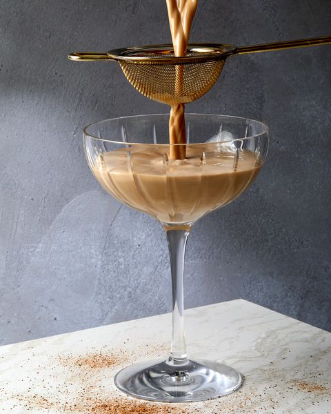 brandy alexander, dessert cocktail, chocolate, brandy, creme de cacao, cream