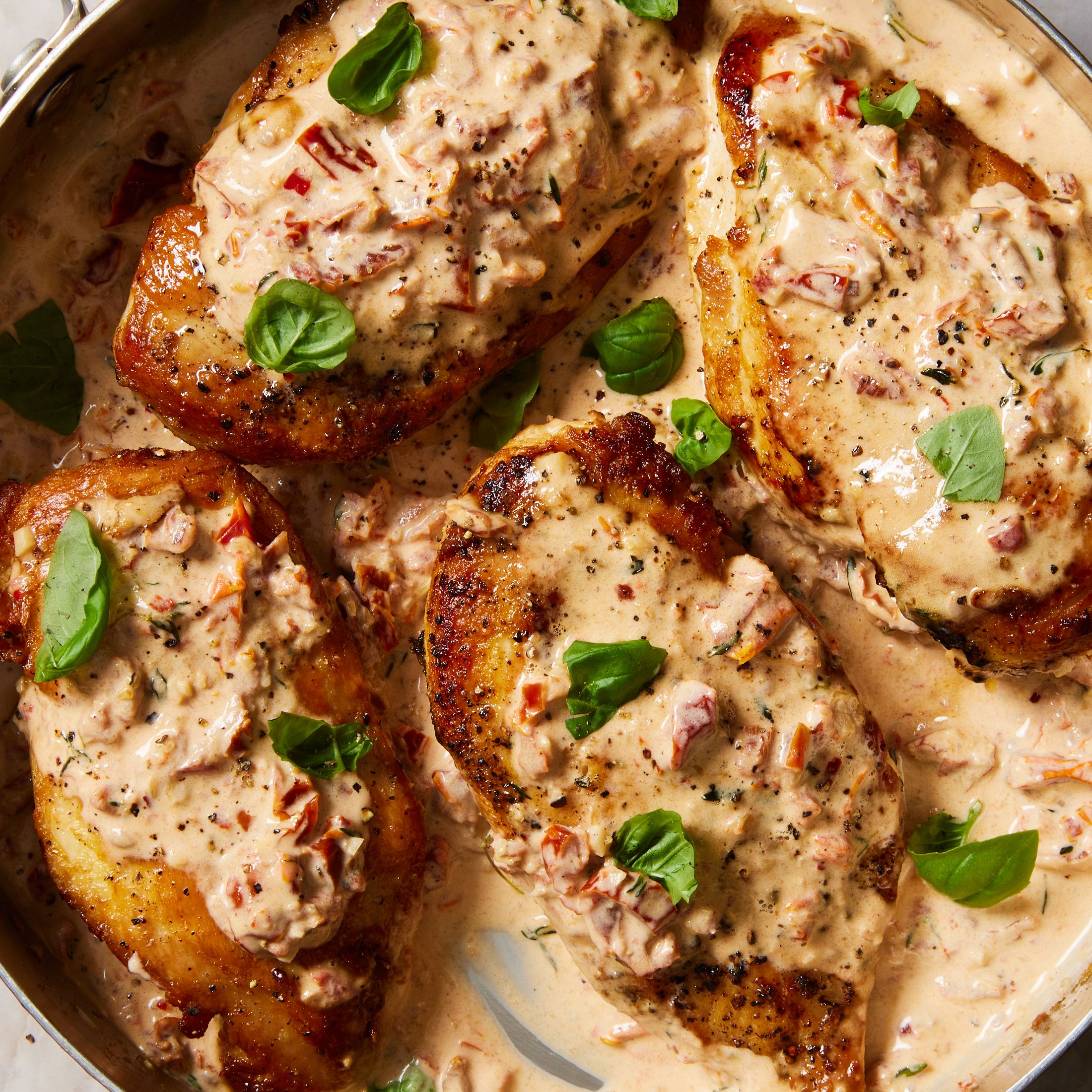 33 Best Creamy Chicken Recipes - Easy Creamy Chicken Dinners