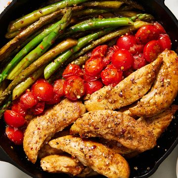 one pan balsamic chicken and asparagus