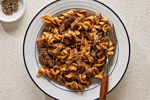 amish beef and noodles