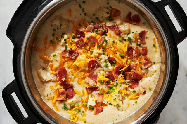 https://hips.hearstapps.com/hmg-prod/images/delish-221206-instant-pot-potato-soup-001-ab-crop-web-1671424826.jpg?crop=1.00xw:0.753xh;0,0.129xh&resize=640:*