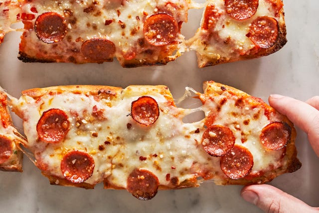 garlic bread pizza