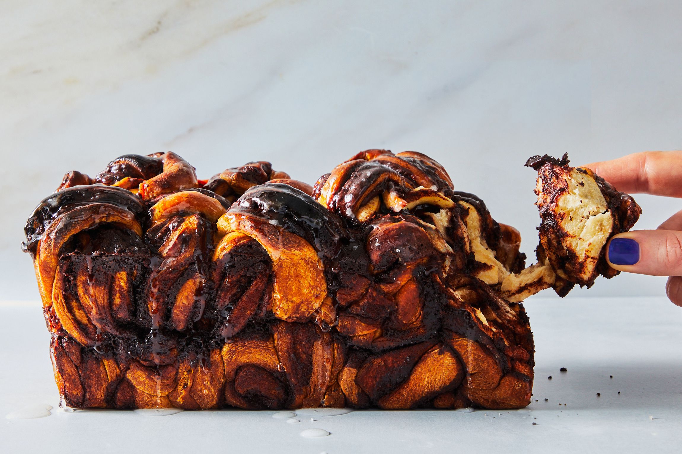 Dutch Oven Monkey Bread: Easy, Sweet & Slightly Crispy