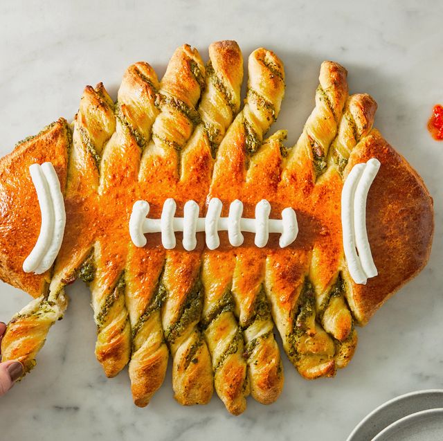 19 Crock Pot Recipes So You Can Enjoy The Big Football Game