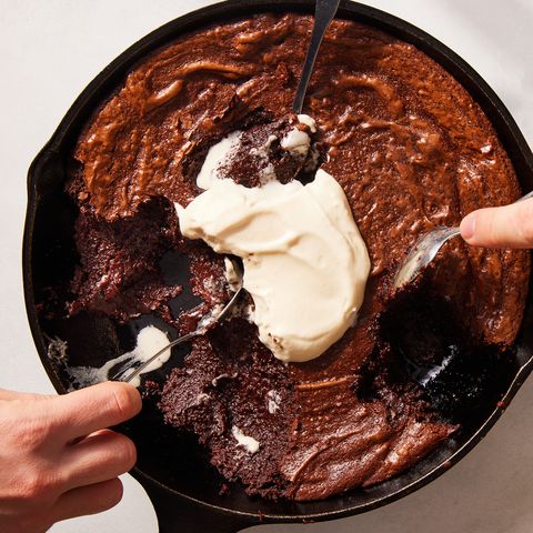 skillet fudgy brownie pudding