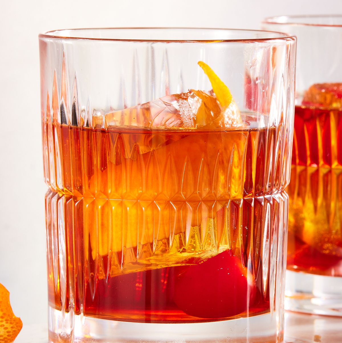 Best Old Fashioned Cocktail Recipe - How To Make A Classic Old