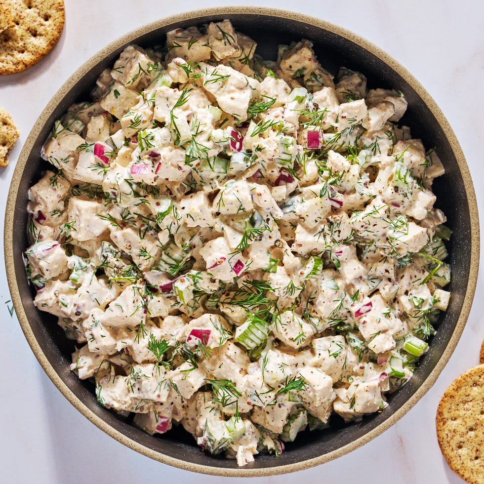 poached chopped chicken tossed with onion, dill, celery, mayo, and greek yogurt, served with crackers