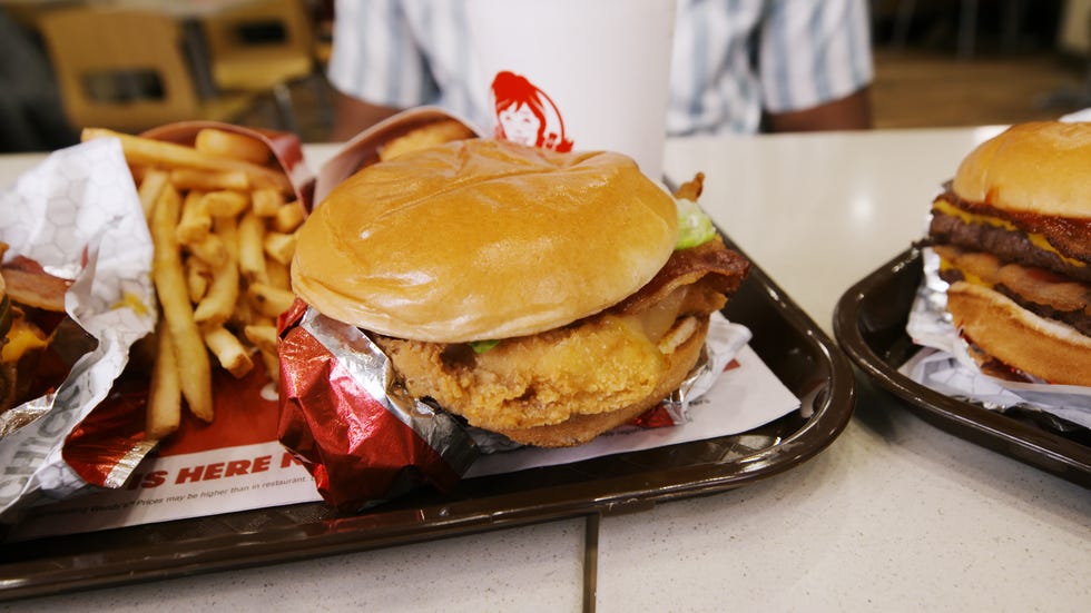 Dish, Food, Cuisine, Junk food, Hamburger, Fast food, Ingredient, Fried food, Veggie burger, Breakfast sandwich, 