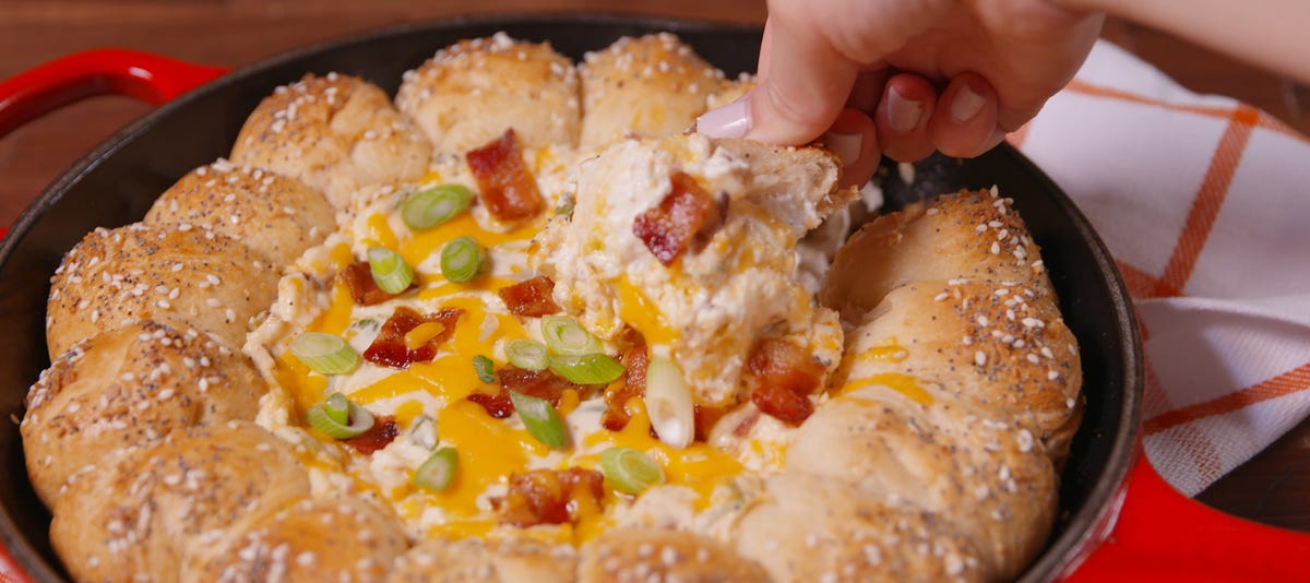 Video player poster image preview for This Bacon-Cheddar Bagel Ring is Everything You Need to Feed a Brunch Crowd!