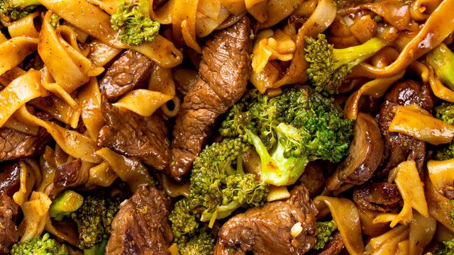 Best Beef & Broccoli Noodles Recipe - How to Make Beef & Broccoli Noodles