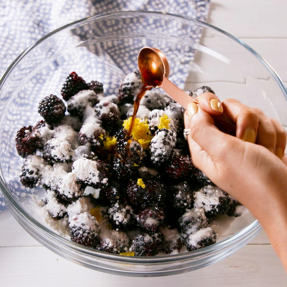blackberry cobbler