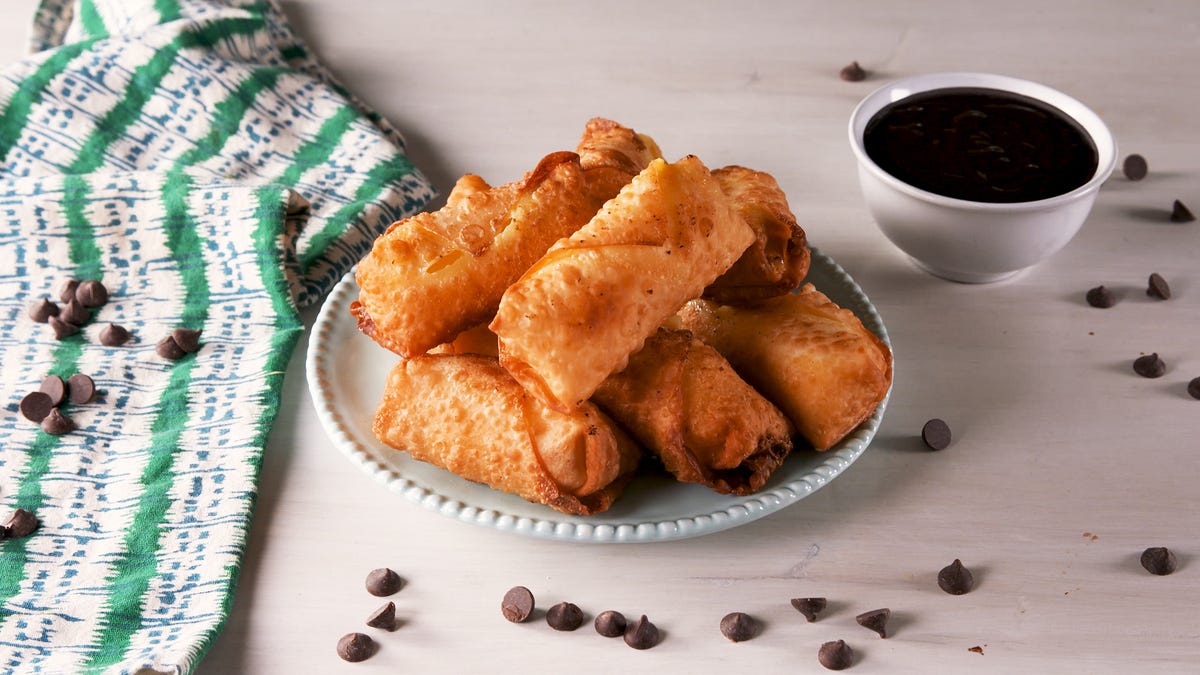 preview for Boston Cream Egg Rolls Are Everything We've Been Missing