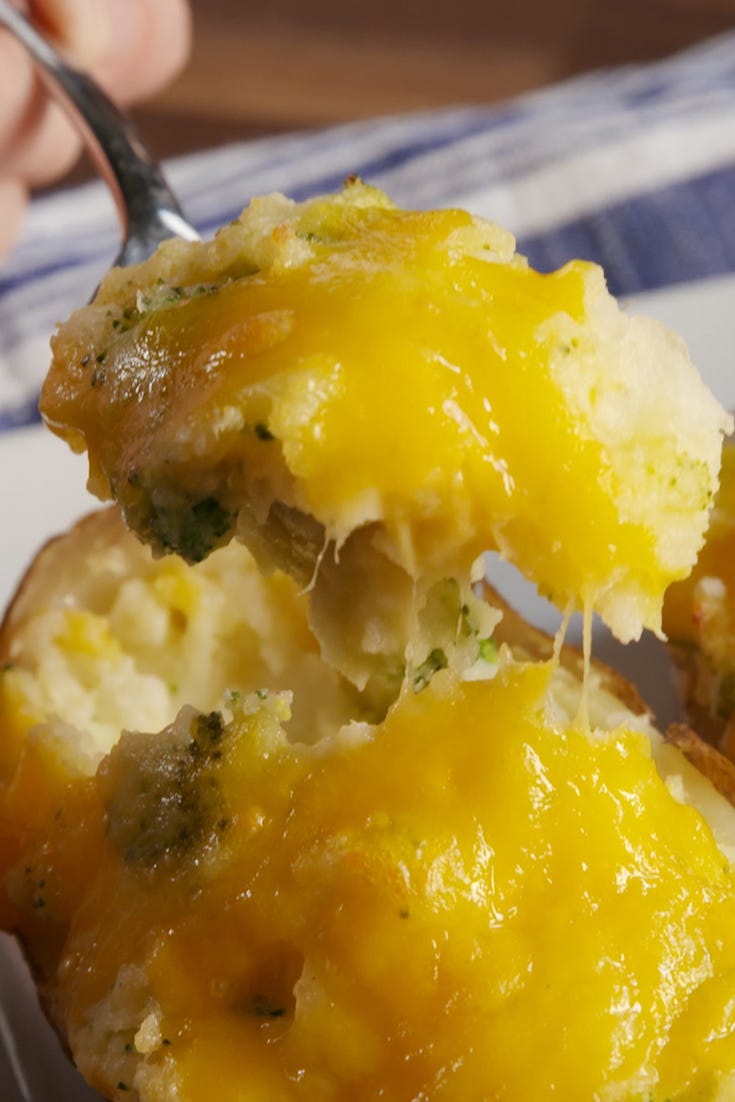 Dish, Food, Cuisine, Ingredient, Comfort food, Produce, Eggs benedict, Hollandaise sauce, Breakfast, Brunch, 