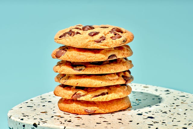 delish brownbutterchocolatechipcookie089 210201 sc 1612476612.jpg?crop=0 - Elephantine &amp; Chewy Chocolate Daphnie Cookies