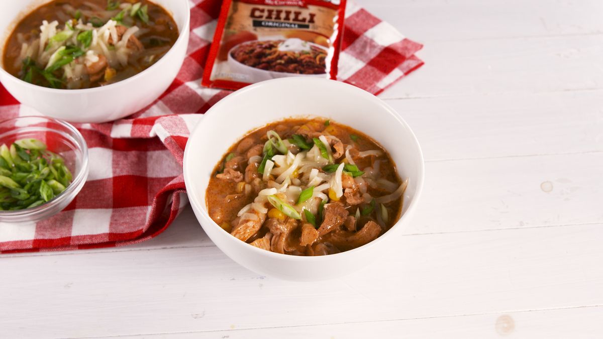 preview for Your Game Day Party NEEDS This Buffalo Chicken Chili