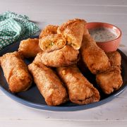 Dish, Food, Cuisine, Ingredient, Lumpia, Fried food, Egg roll, Youtiao, appetizer, Produce, 