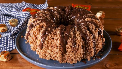 preview for Reese's Bundt Pan Rice Krispie Treat Have Us Mesmerized