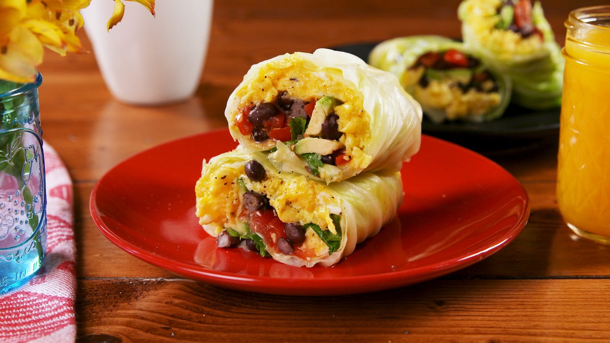 preview for We're ALL OVER These Low Carb Breakfast Burritos