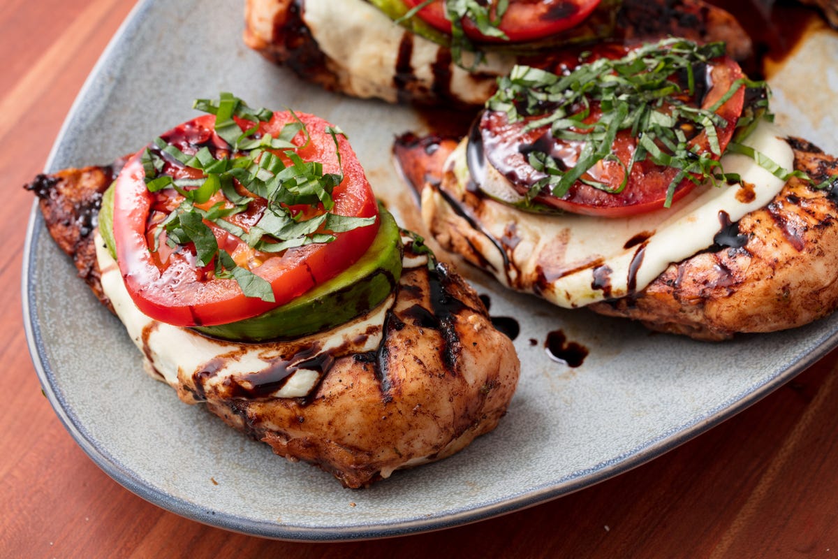 preview for California Grilled Chicken Is A Primo Summer Dinner