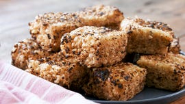 Dish, Food, Cuisine, Ingredient, Sesame, Produce, Dessert, Recipe, Baked goods, Finger food, 