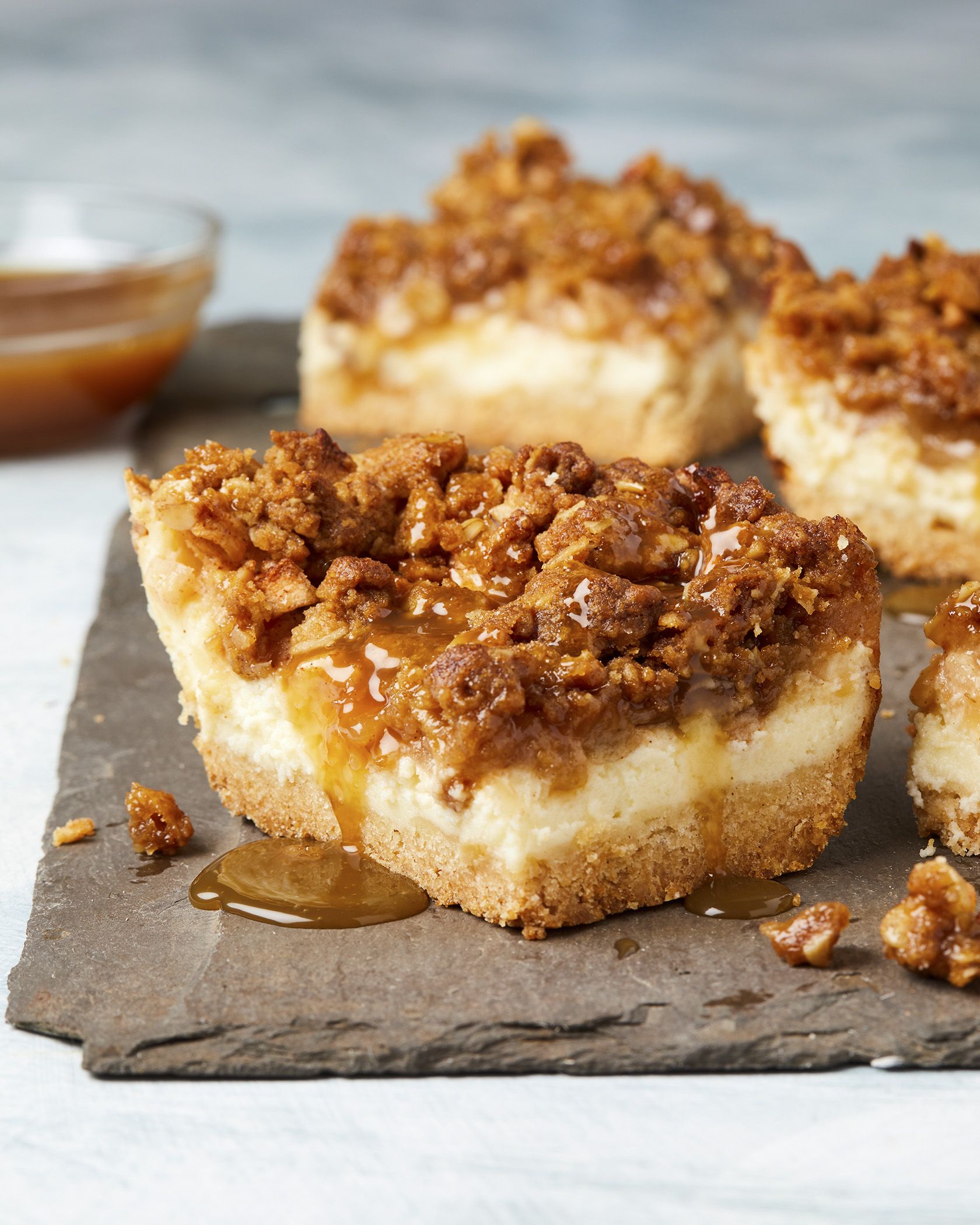 Best Caramel Apple Cheesecake Bar Recipe - How To Make Caramel Apple ...