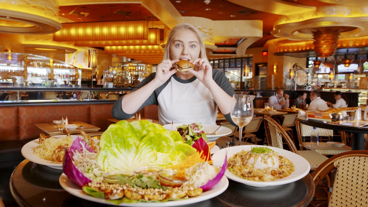 preview for Julia Tries 40 Menu Items At The Cheesecake Factory