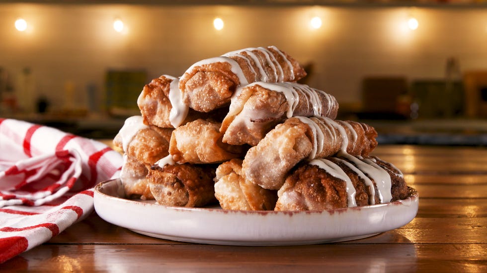 Chocolate Cheesecake Egg Rolls - Delish.com