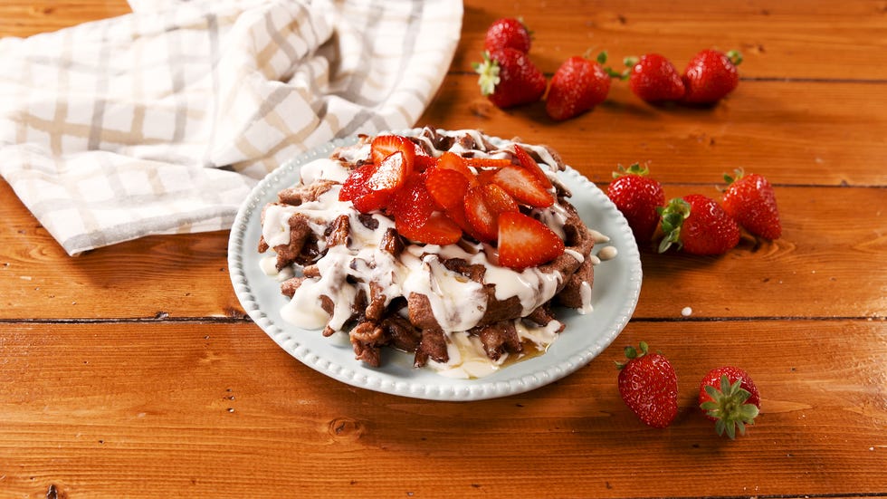 Cinnamon Roll Chaffles - Delish.com