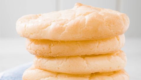 preview for Keto People! This Cloud Bread Will Satisfy All Your Carb Cravings
