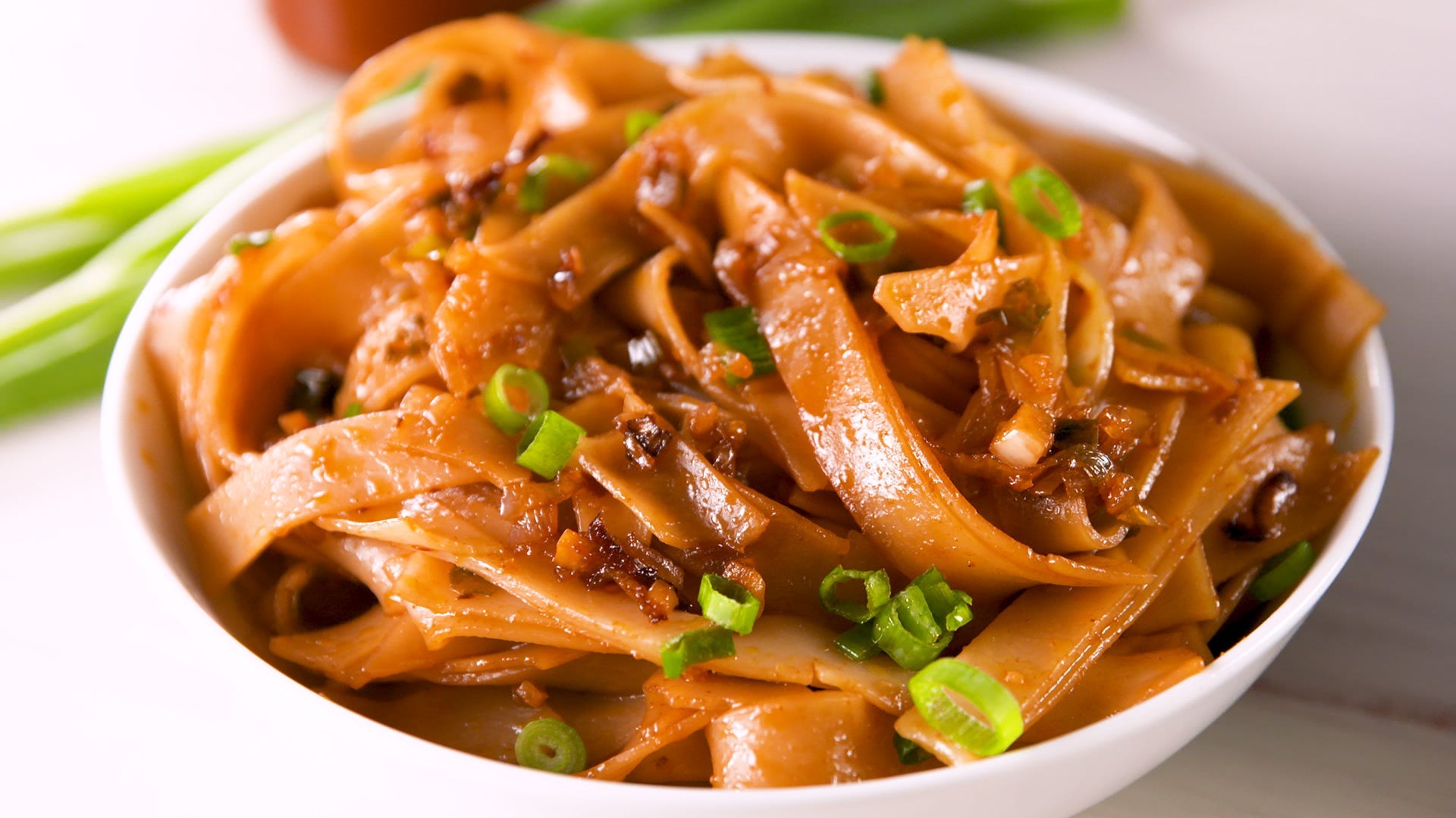 15 Best Rice Noodle Recipes - Easy Rice Noodle Dishes